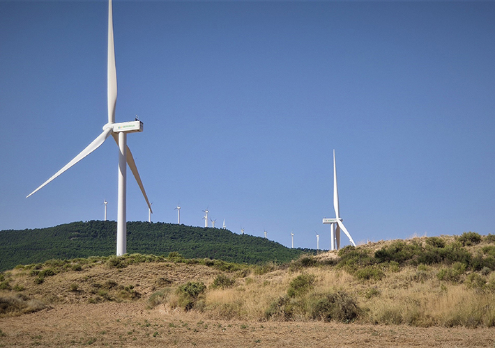 Foto Iberdrola pone en operación el parque eólico Puylobo, en Aragón.